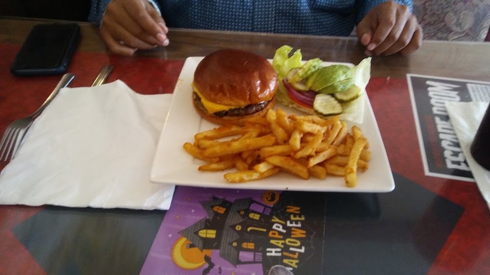 Bacon Avocado Burger